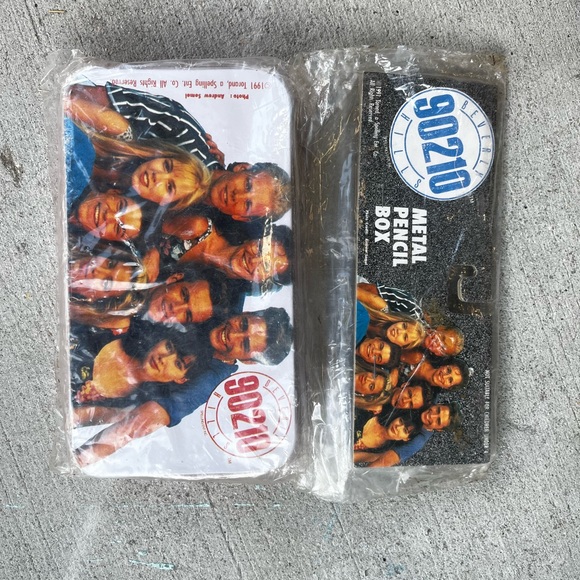 Vintage 1991 Beverly Hills 90210 Metal Collectible Pencil case Deadstock - Picture 7 of 11